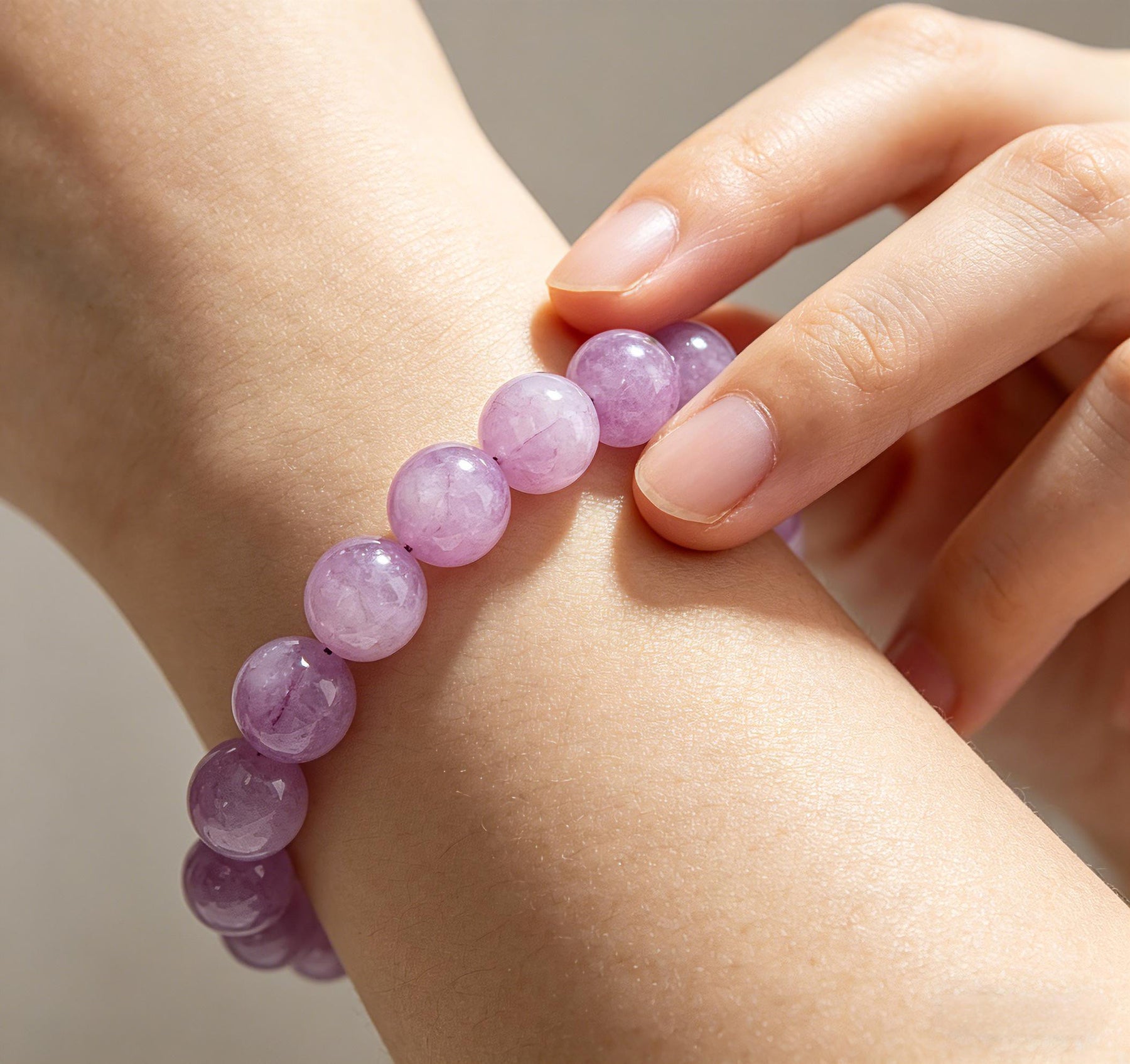 Lavender Love Energy Bracelet - Crystal Bracelet for Love & Healing - SoulVibeCo
